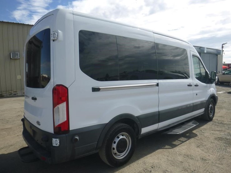 2017-ford-transit-image-3