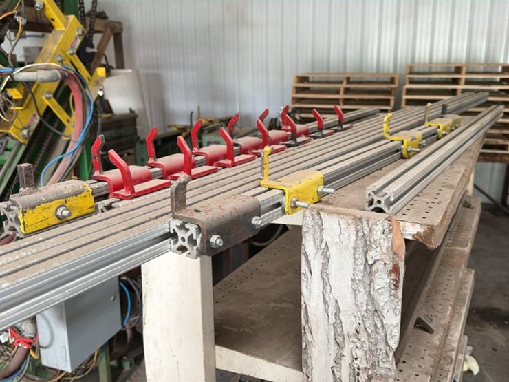 #151-•-universal-machinery-pallet-nailer-image-35