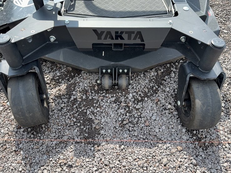 #3071-•-yakta-yxr720-zero-turn-mower-image-4