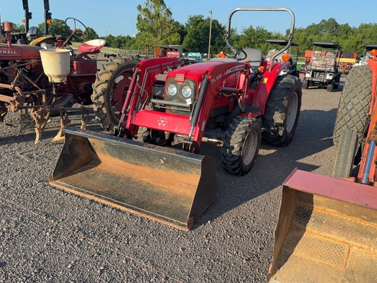 massey-ferguson-1533-image-1