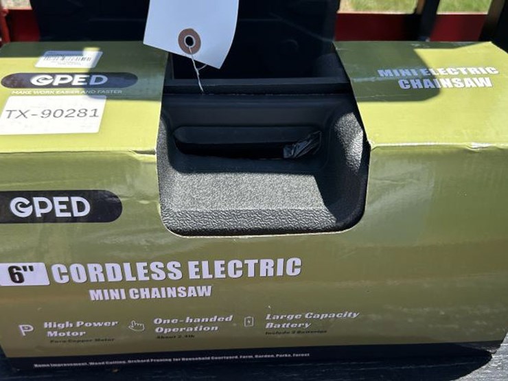 #106-•-gped-6"-cordless-electric-mini-chainsaw-w/-(2)-image-4