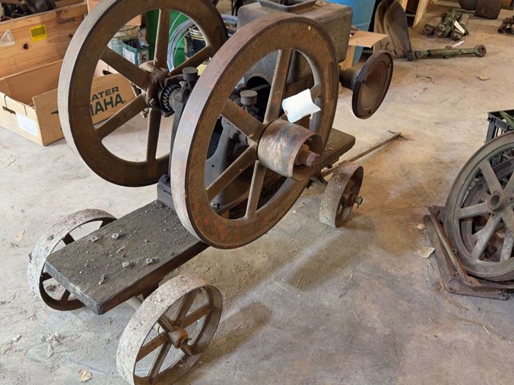 rock-island-2-1/2-horse-hit-and-miss-engine-with-cart-image-4
