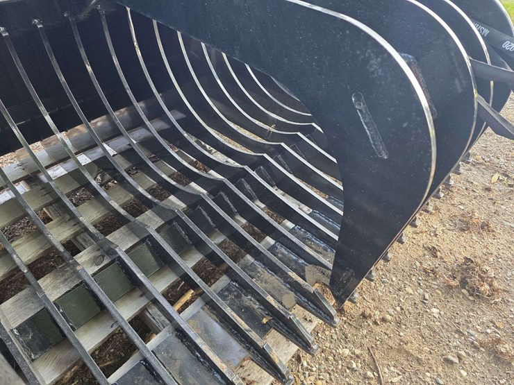 rock-solid-xhd-series-84”-heavy-duty-rock-bucket,-weights-1,700lbs,-made-from-½”-ar500-steel,-made-f-image-5