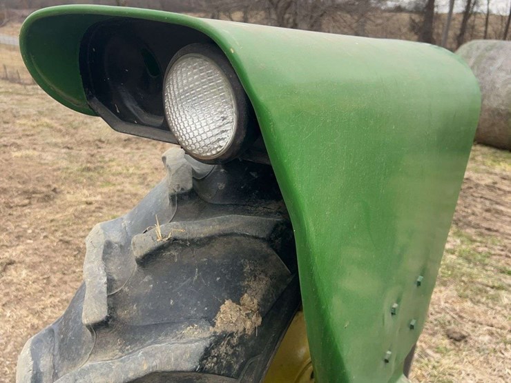 john-deere-530-image-35