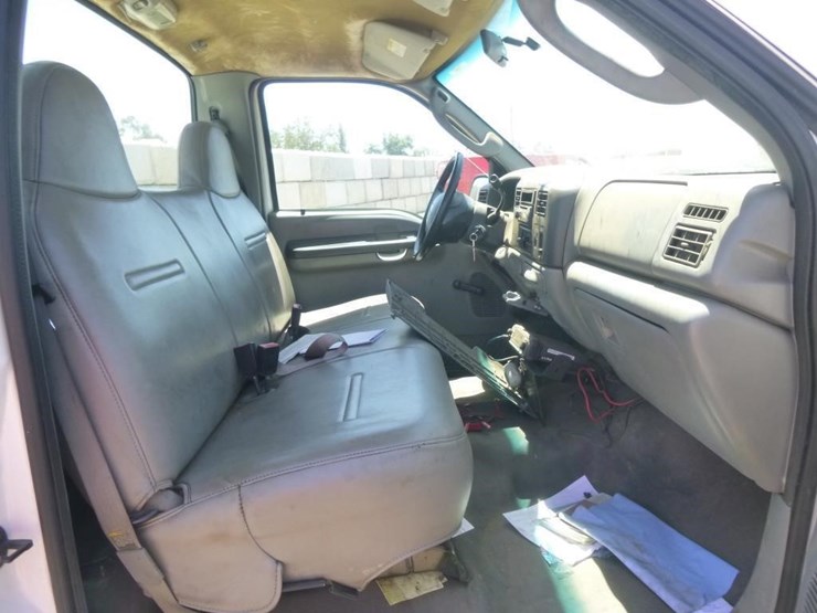 2004-ford-f250-image-14