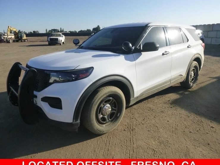2020-ford-explorer-image-1