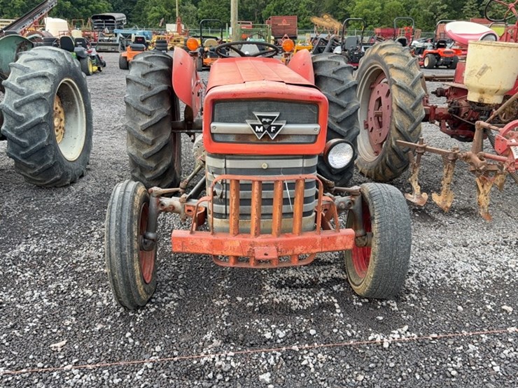 massey-ferguson-135-image-2