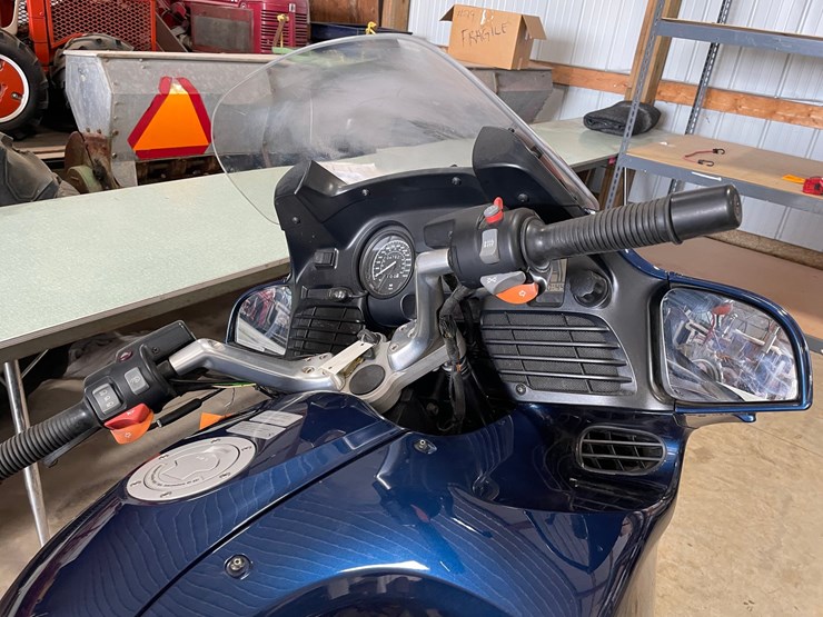 #4488-•-2004-bmw-r1150rt-motorcycle-(title-in-delay)-image-12