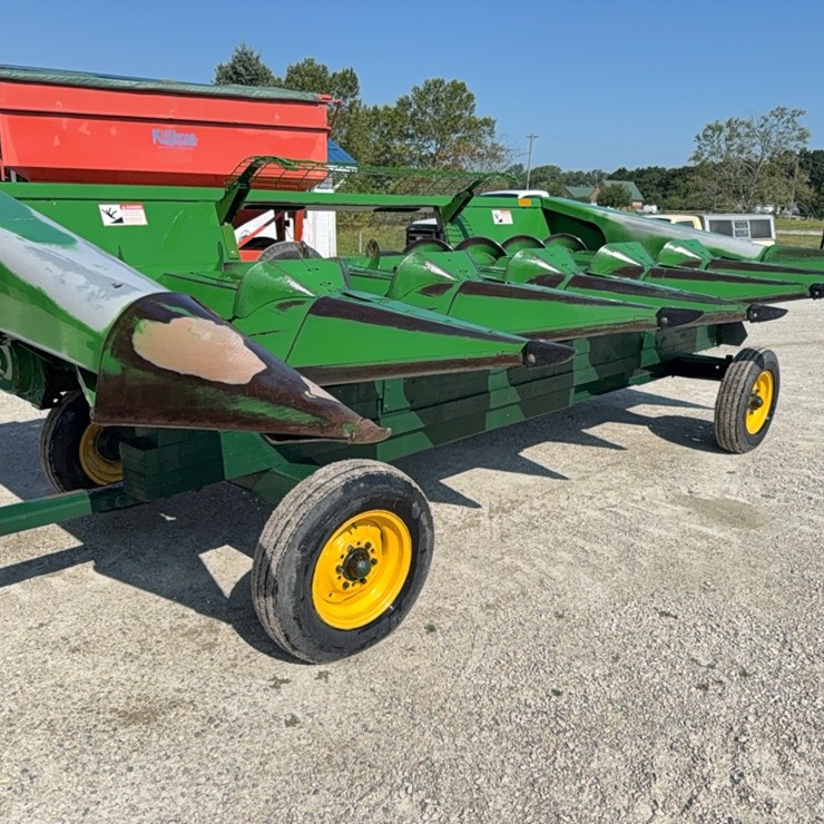 1990 JOHN DEERE 643