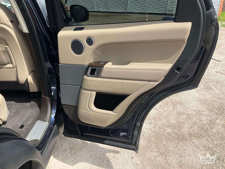 2016-land-rover-range-rover-image-28