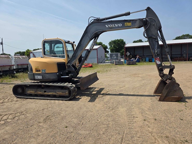 2007-volvo-ecr88-image-10