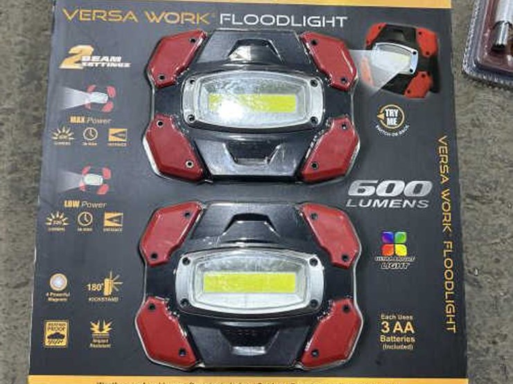 #214-•-versa-work-floodlight-600-lumens-&-ultra-steel-image-2