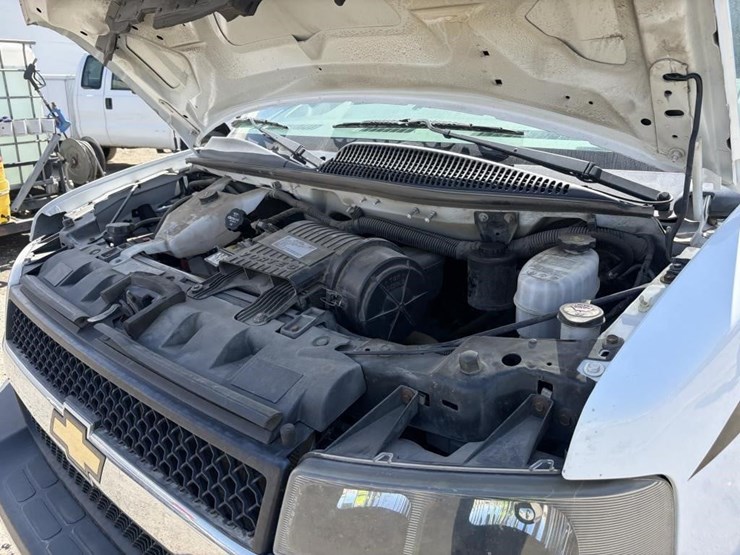2019-chevrolet-express-g3500-image-7