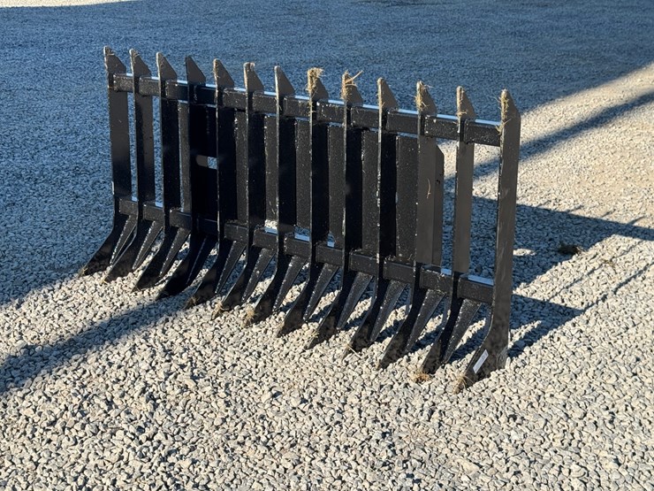 #4041-•-69-inch-skid-steer-root-rake-image-1
