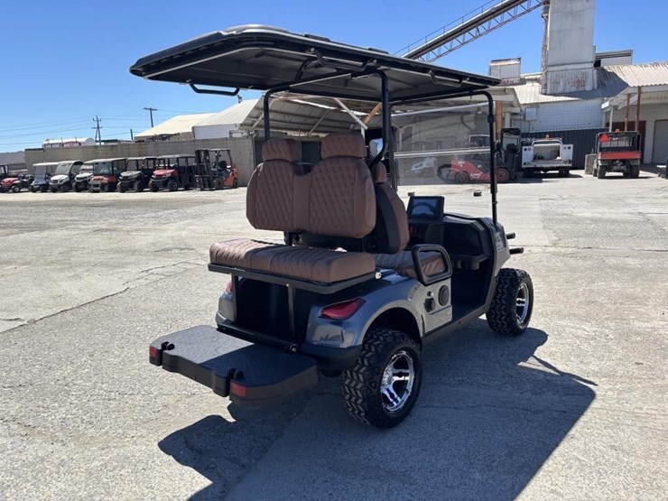 2026-sdg-electric-utility-cart-image-3