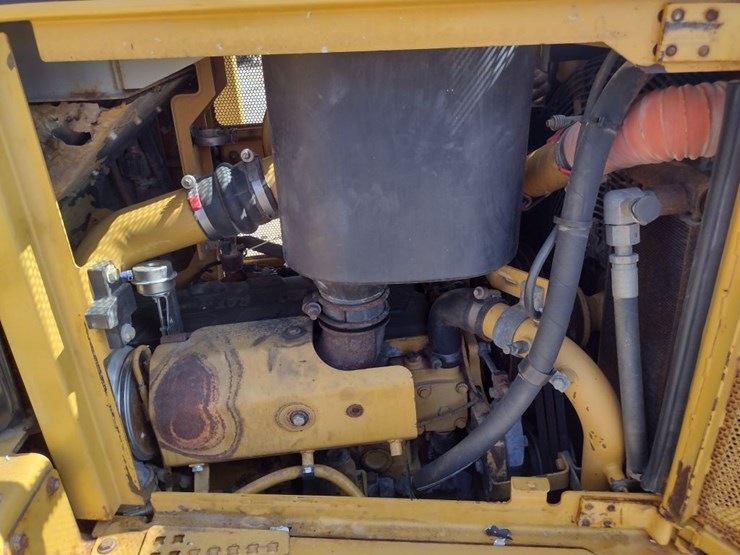 caterpillar-d6t-lgp-image-40