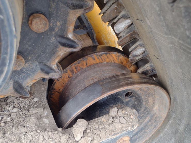 deere-331g-image-13