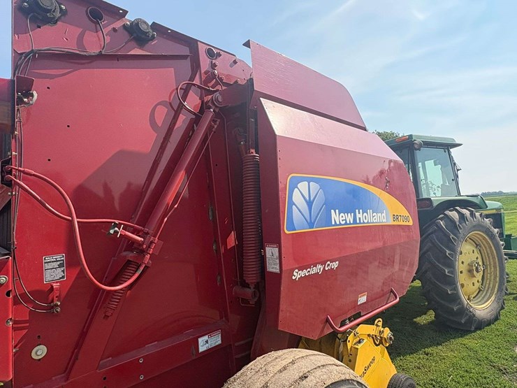 2011-new-holland-br7090-image-18