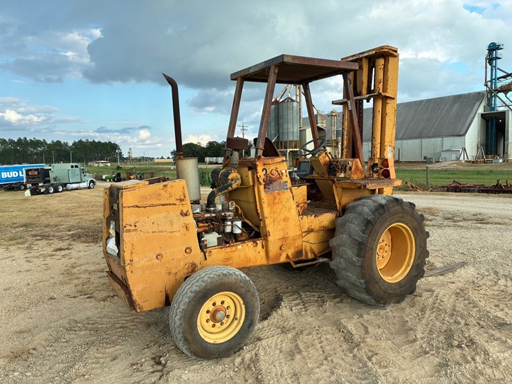 case-585e-image-4