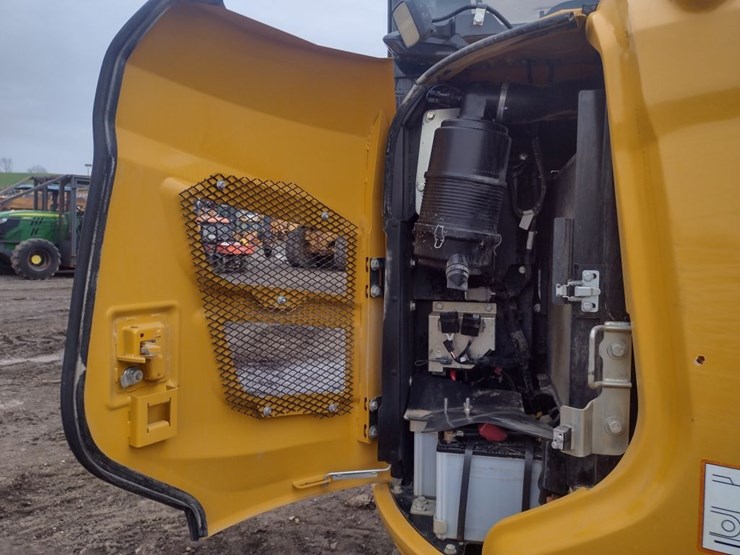 john-deere-85-image-49