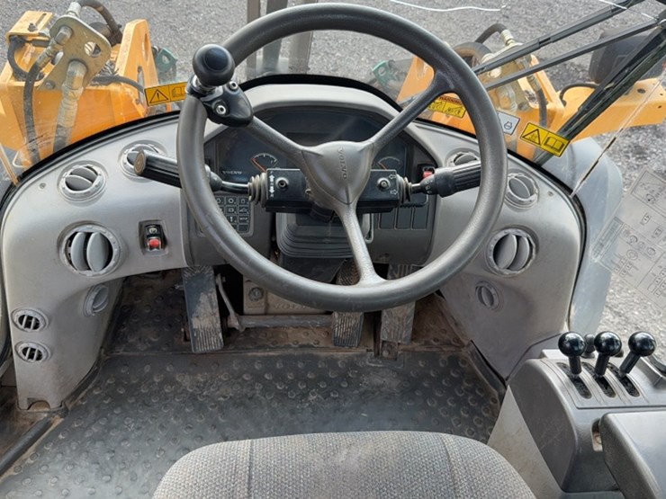 volvo-l90g-image-16