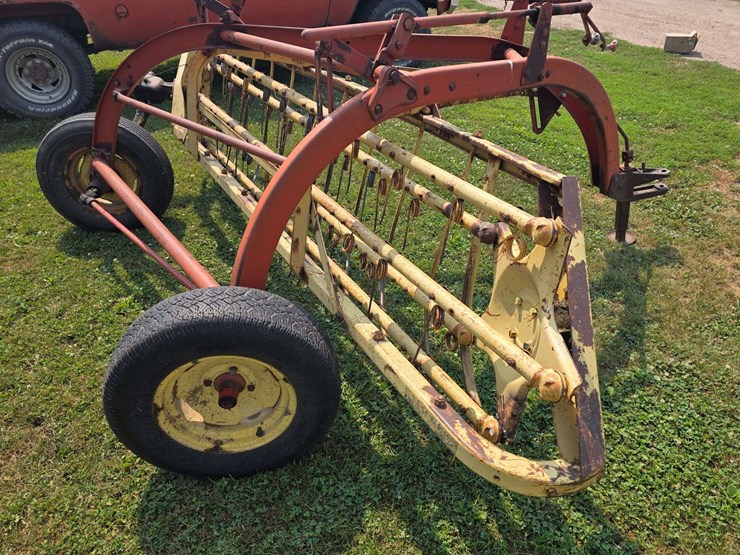 new-holland-256-image-17