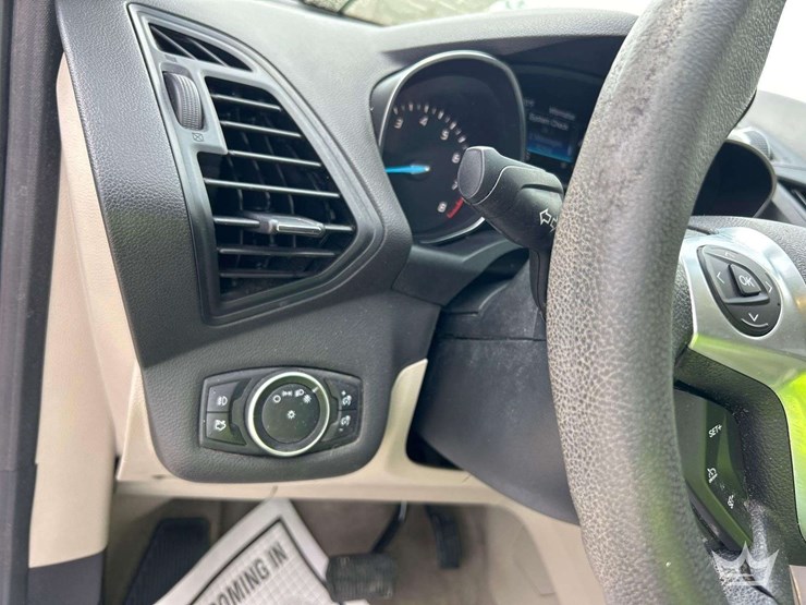 2016-ford-escape-image-15