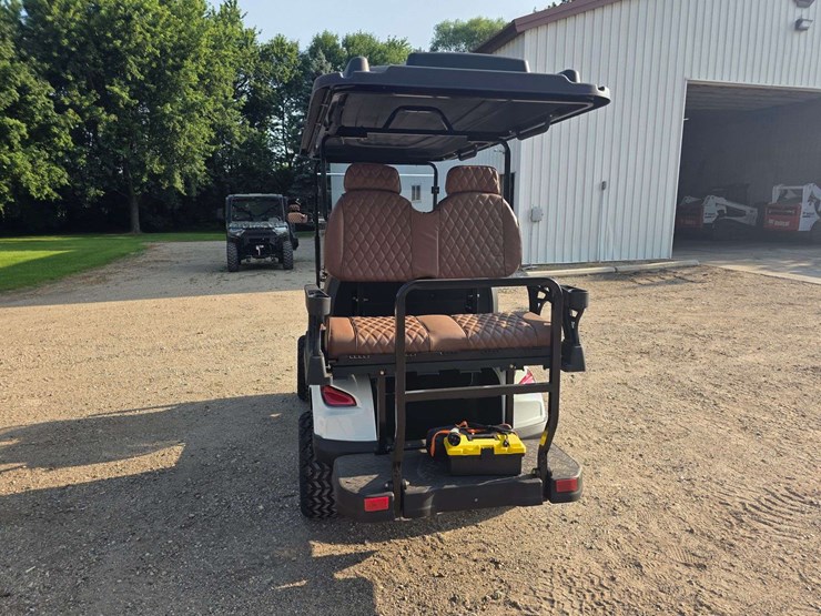 sdlg80-electric-golf-cart,-1.3-miles-(will-go-up),-60v-motor,-4-passenger,-approx-battery-range:-50-image-11