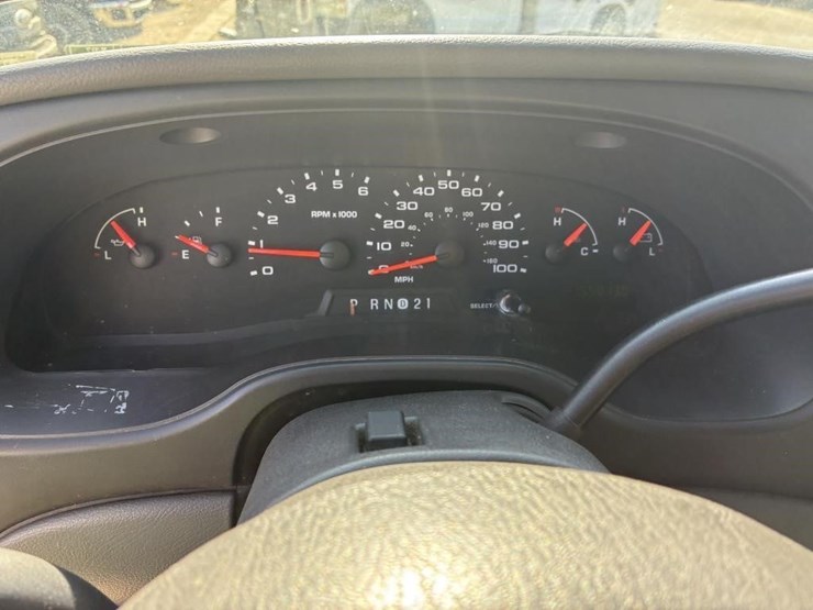 2007-ford-e350-image-26