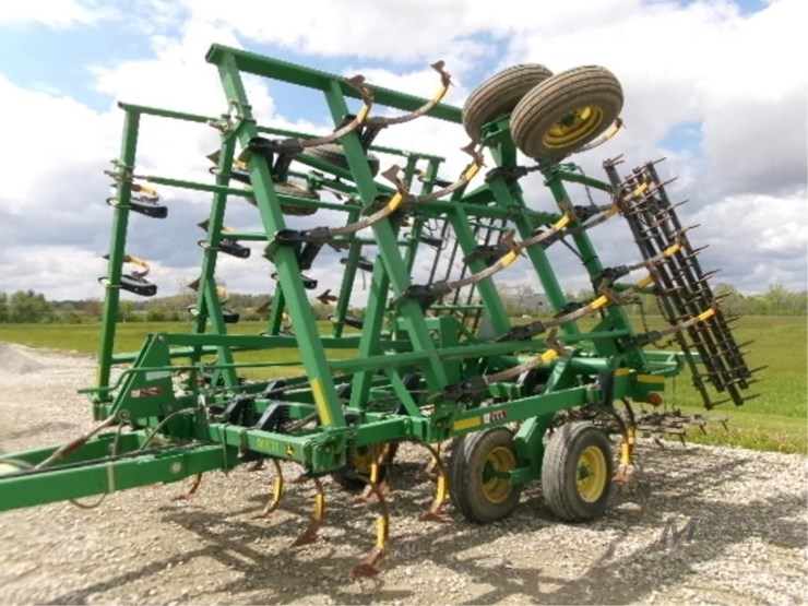 2001-john-deere-980-image-17