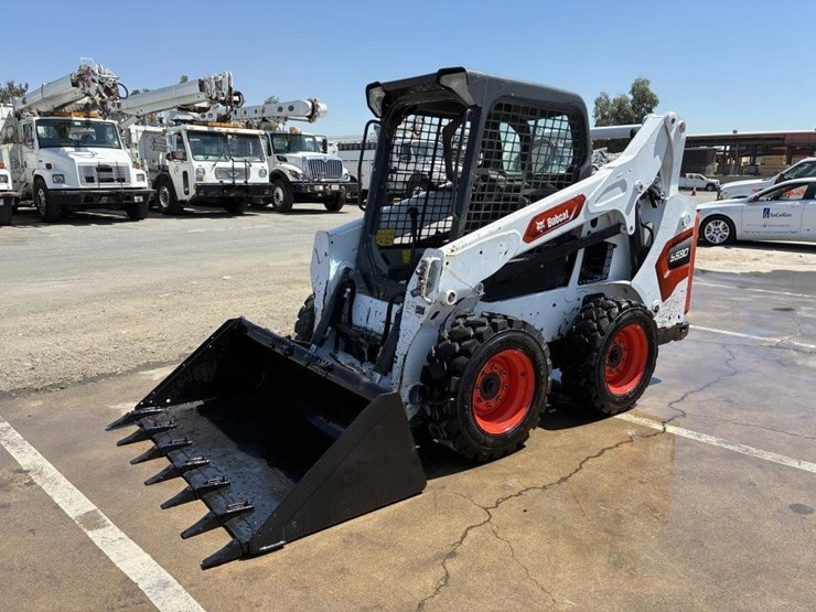 2022-bobcat-s590-image-1