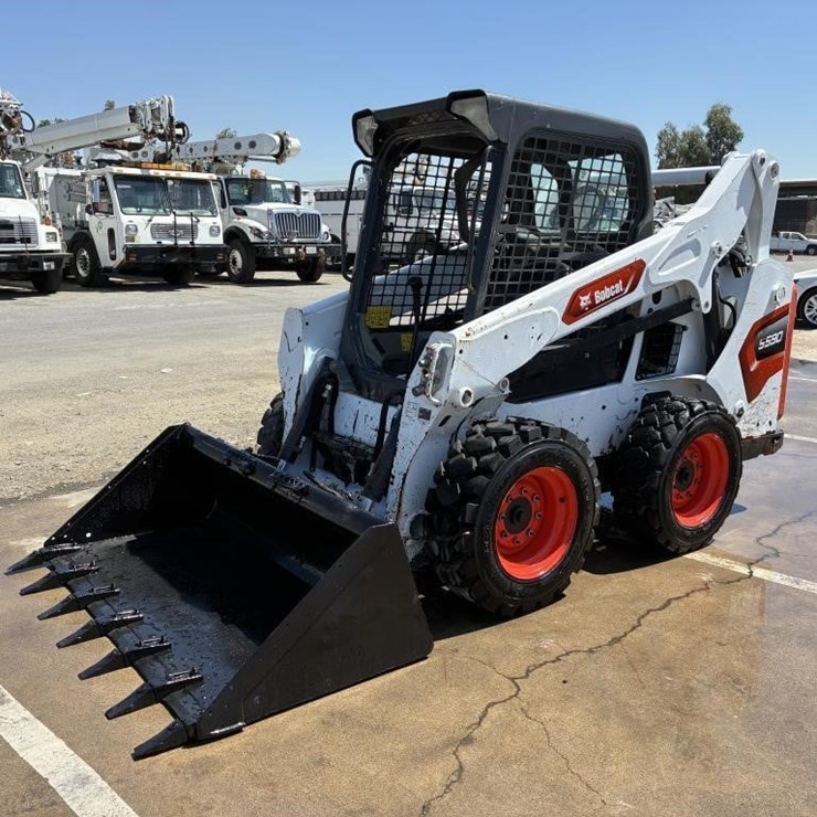 2022 BOBCAT S590