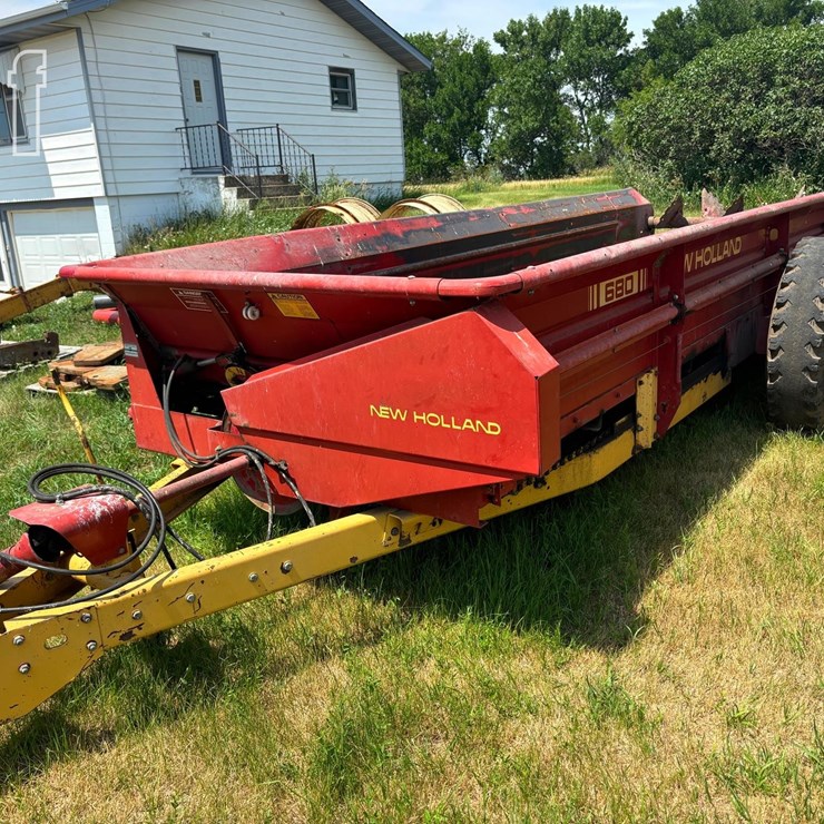 NEW HOLLAND 680