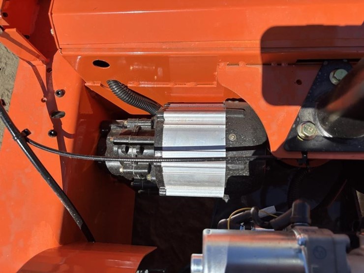 2026-sdlool-lm1000q-rc-flail-mower-image-17