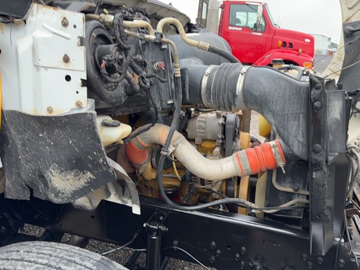 2004-ford-f650-image-21