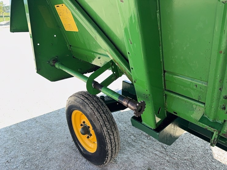 1990-john-deere-643-image-13
