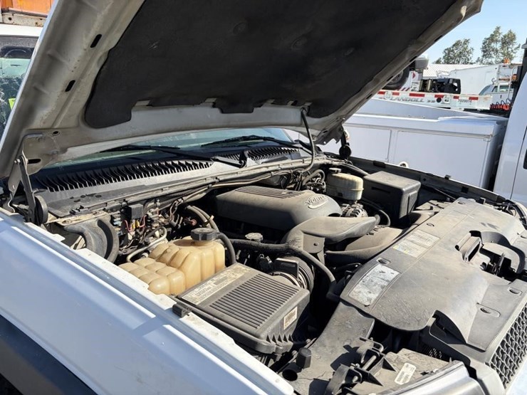2003-chevrolet-silverado-2500-image-9