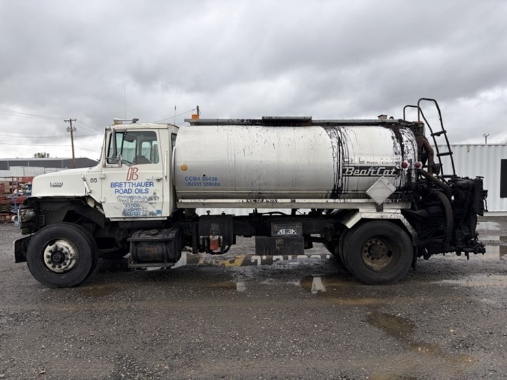 1990-ford-l8000-image-7