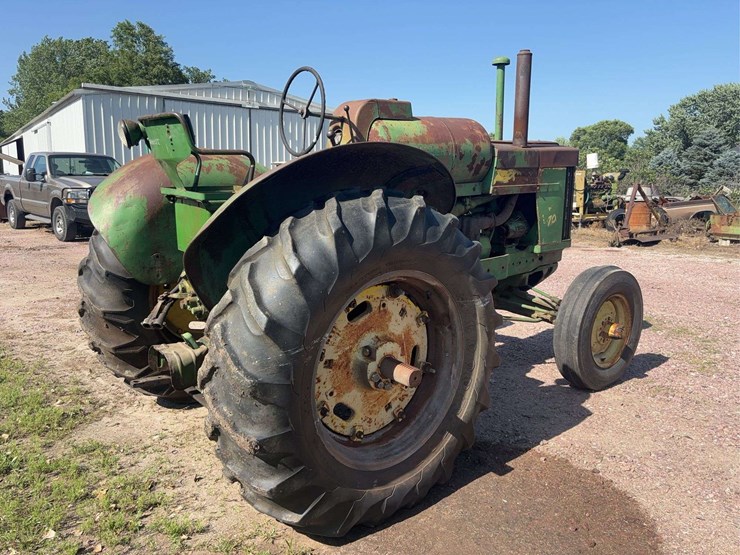 john-deere-70-image-5