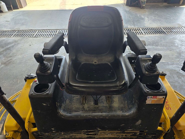 2006-wacker-crt48-ride-on-trowel,-48”,-vanguard/daihtsu-dm950g-gas-engine,-452.9-hours,-comes-with-t-image-17