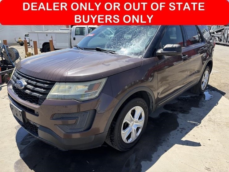 2016-ford-explorer-image-1