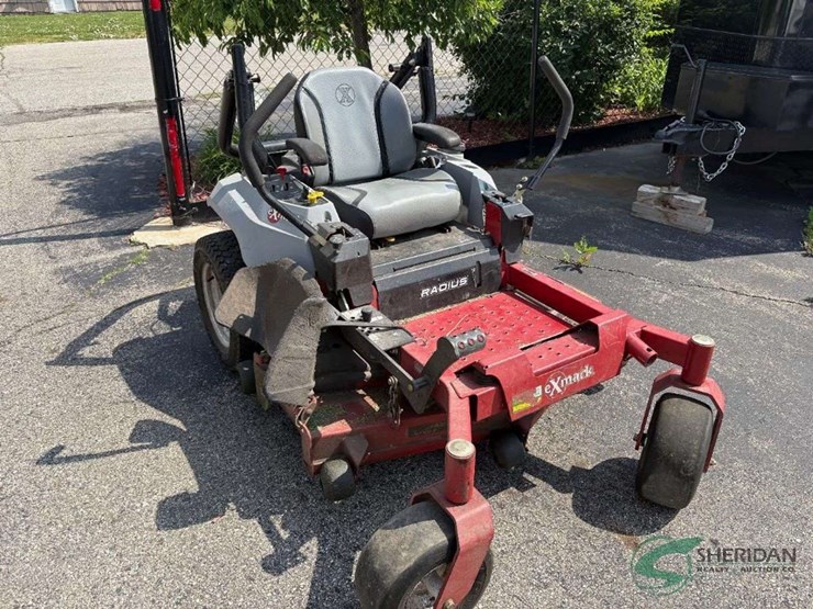 exmark-radius-zero-turn-mower-image-1