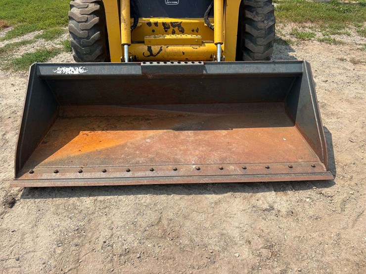 2001-john-deere-260-image-9