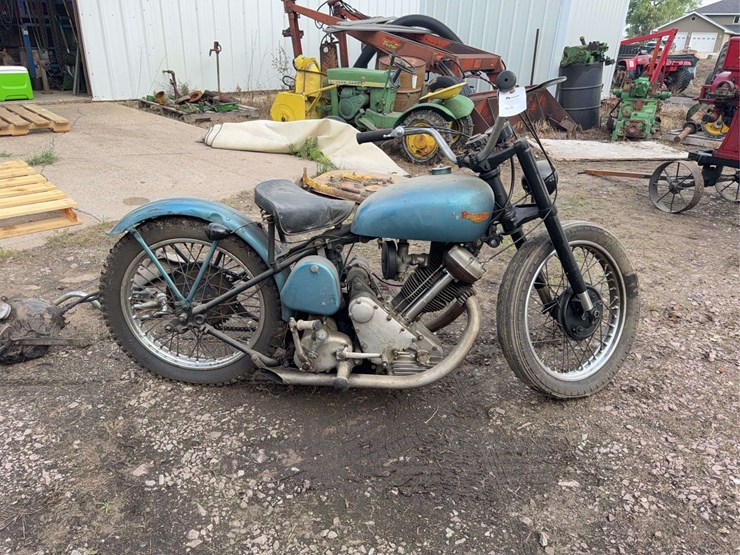 panther-motorcycle-image-1