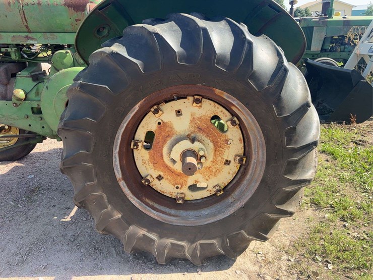 john-deere-70-image-95
