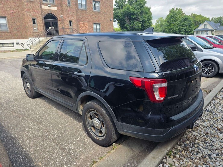 2018-ford-explorer-police-interceptor-image-12