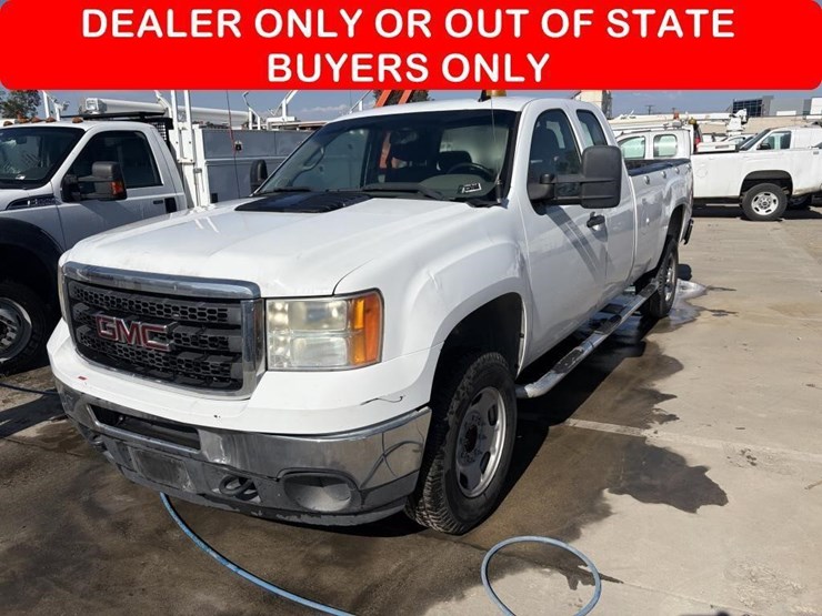 2012-gmc-sierra-2500hd-image-1