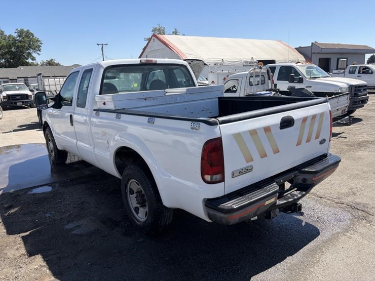 2006-ford-f250-image-4