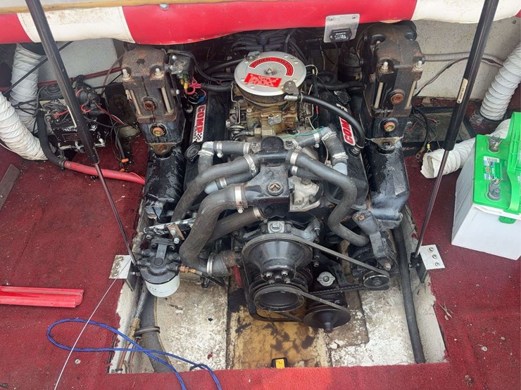18’-cobalt-boat-and-trailer-image-9