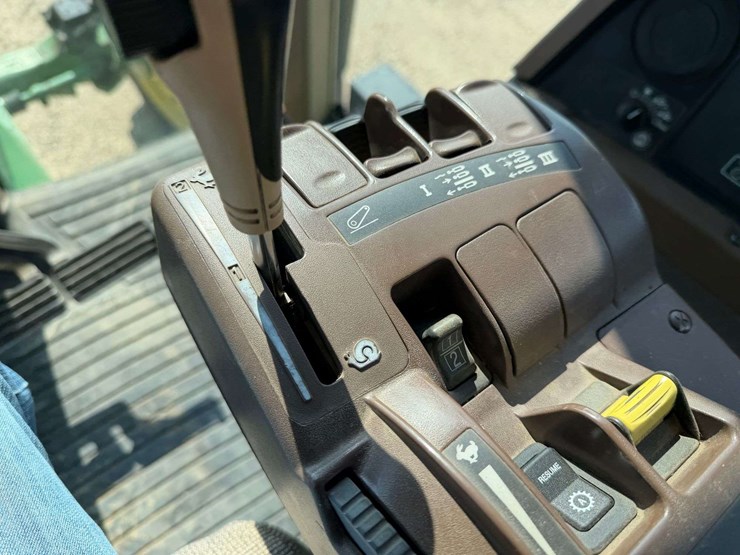 2005-john-deere-7820-image-60